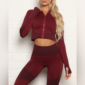 New Burgundy Active Seamless Crop Jacket – S